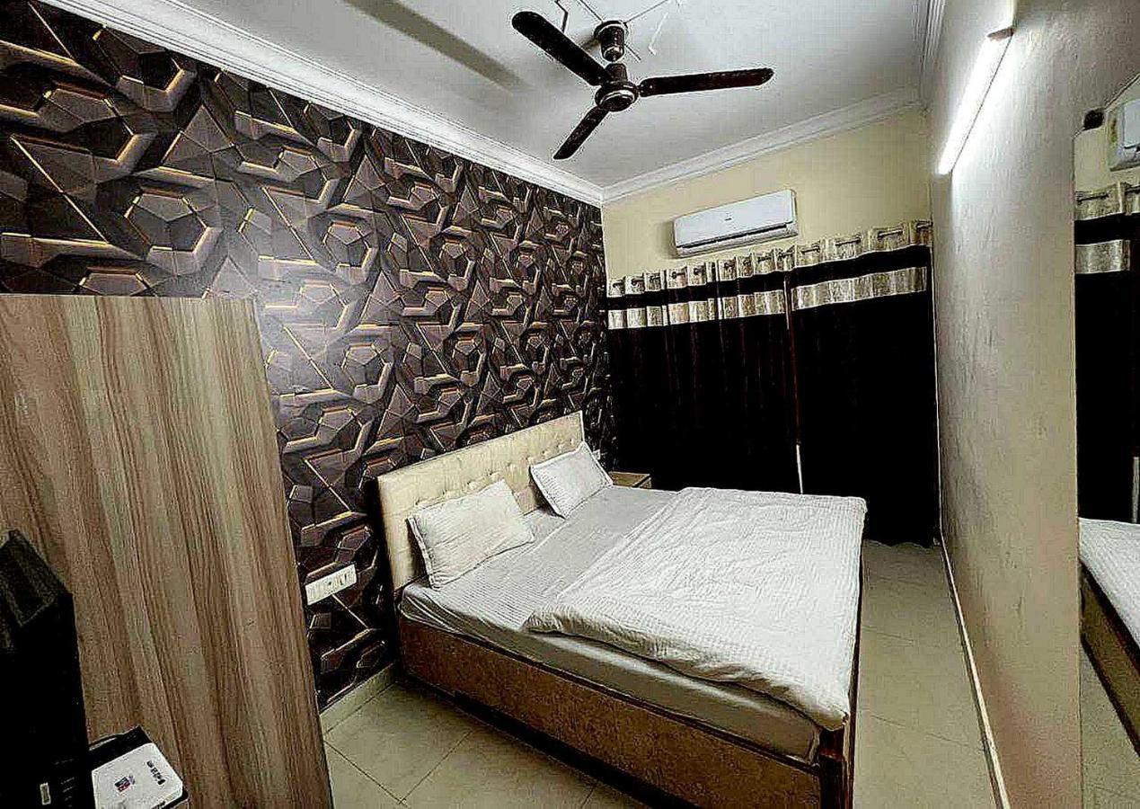 Hotel Anand アムリトサル エクステリア 写真