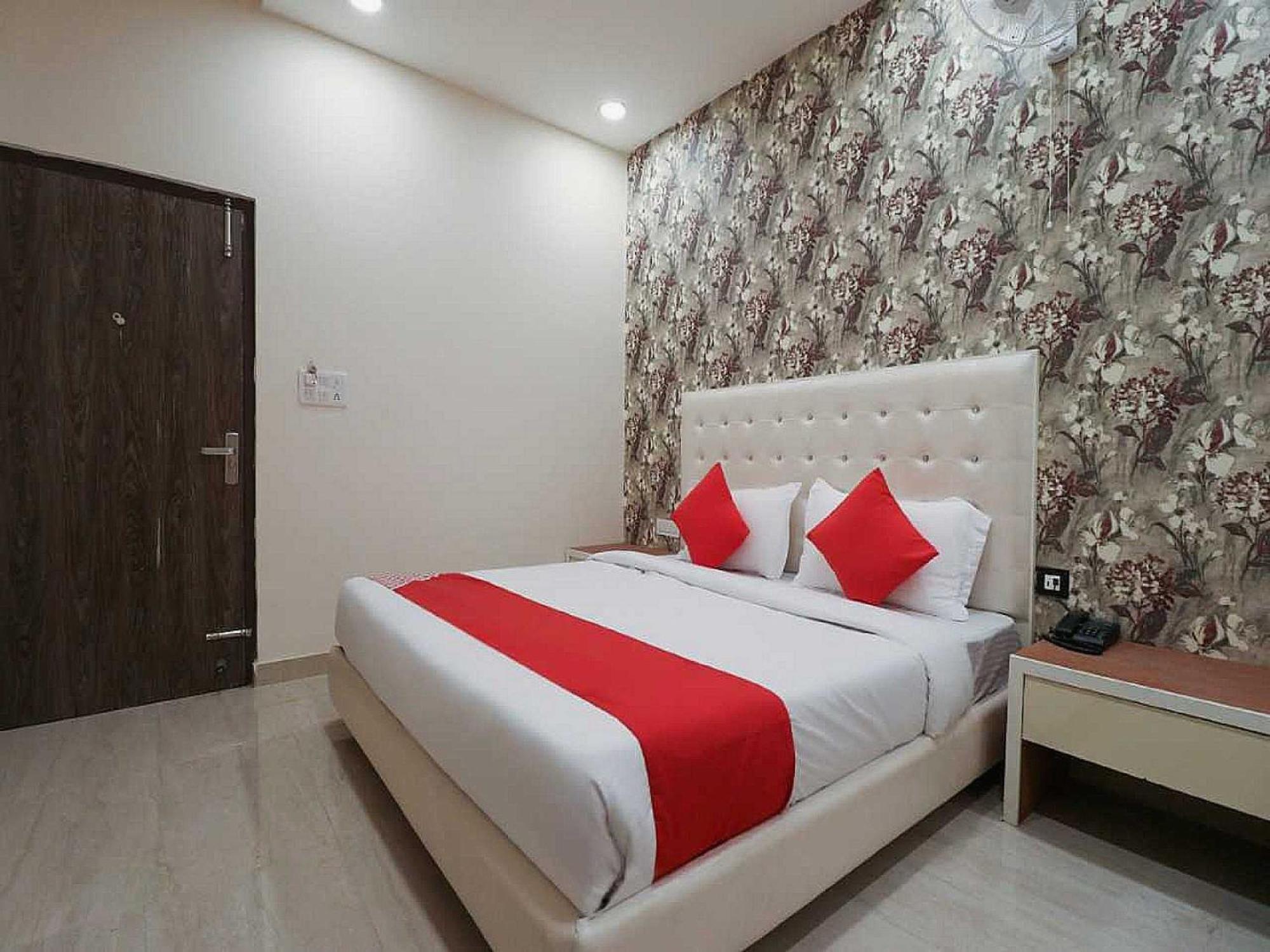 Hotel Anand アムリトサル エクステリア 写真